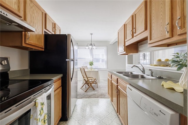 kitchen with electric stove, under cabinet range hood, a sink, white dishwasher, and a chandelier