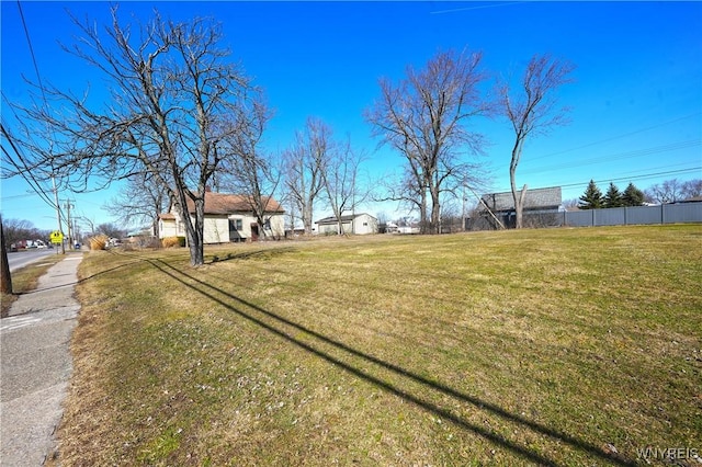 view of yard featuring fence