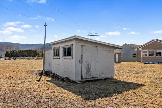 view of outdoor structure with an outdoor structure