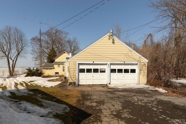 view of detached garage