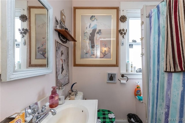 bathroom with vanity