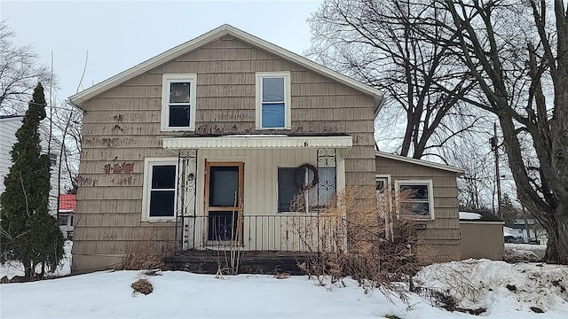 view of front facade featuring covered porch