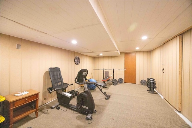 workout room with recessed lighting