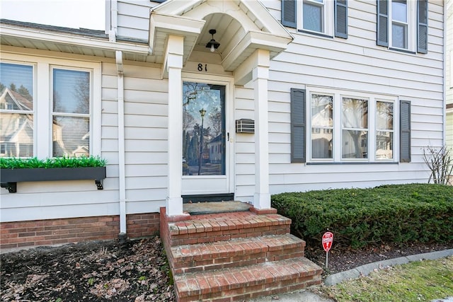 view of property entrance