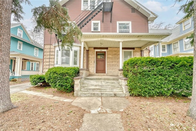 view of front facade featuring covered porch