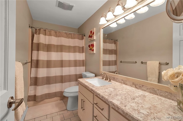 full bathroom with tile patterned floors, visible vents, toilet, curtained shower, and vanity