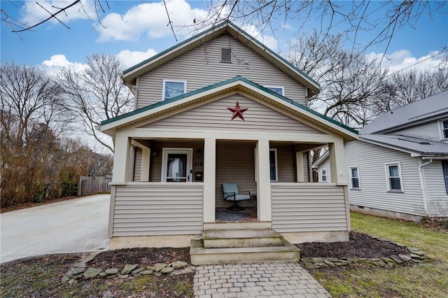 view of front of house with covered porch