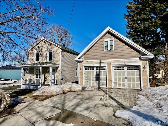 view of front of property with covered porch and driveway