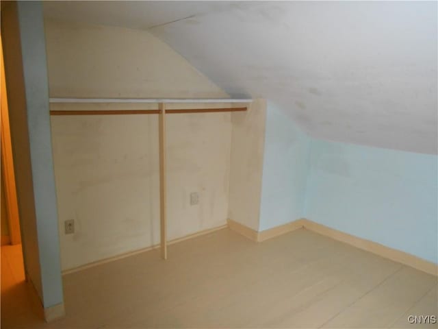 32 Fenner St, Cazenovia, NY 13035 - bonus room featuring vaulted ceiling and wood finished floors