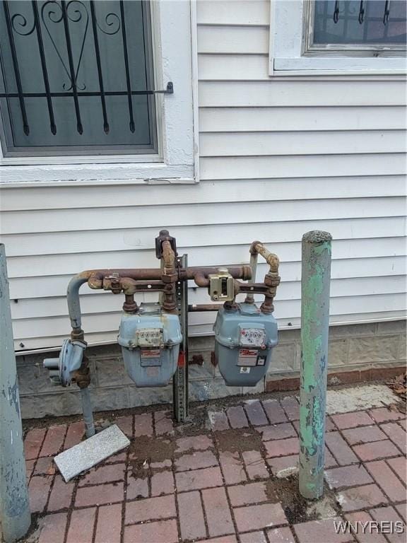 details with gas meter