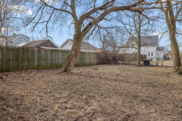 view of yard featuring a fenced backyard