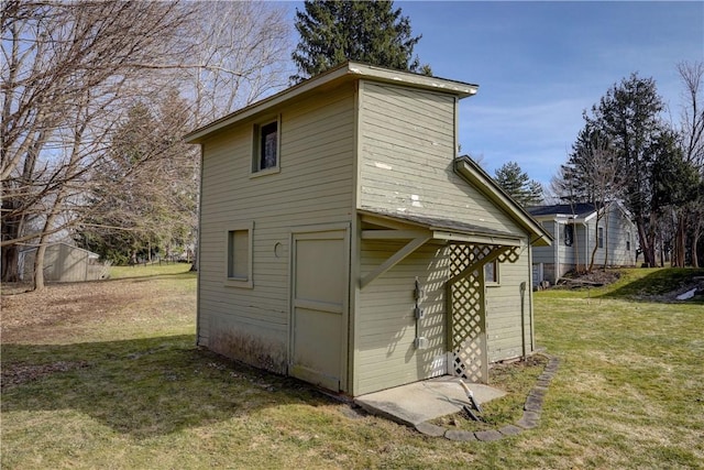 view of outdoor structure with an outdoor structure