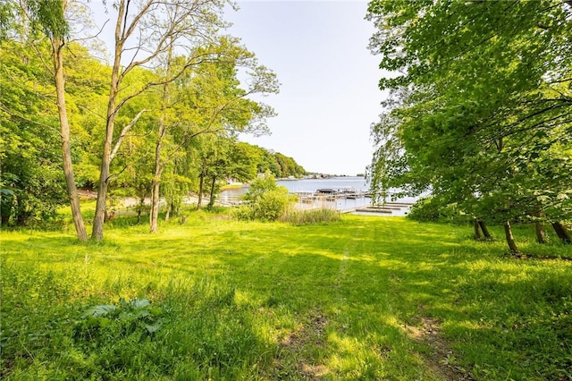 662 Seneca Rd, Irondequoit, NY 14622