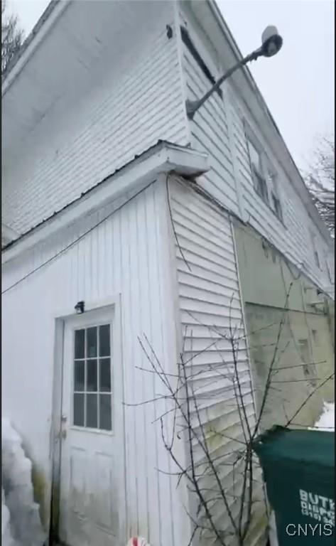 163 E 9th St, Oswego-City, NY 13126 - view of side of property