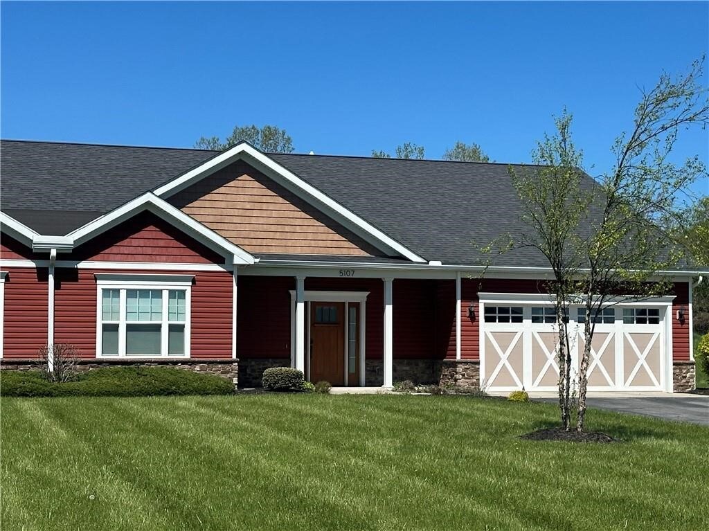 5107 Red Oak Ln, Batavia-Town, NY 14020 - photo 1