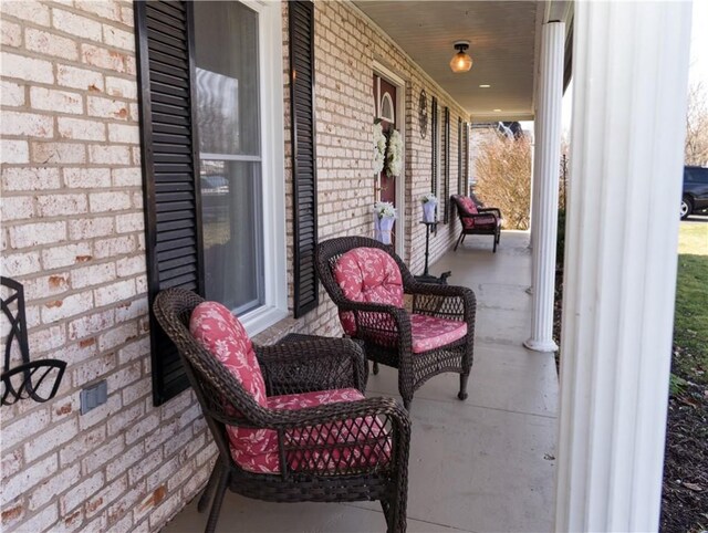 view of patio featuring covered porch