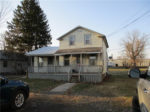view of front of house with covered porch