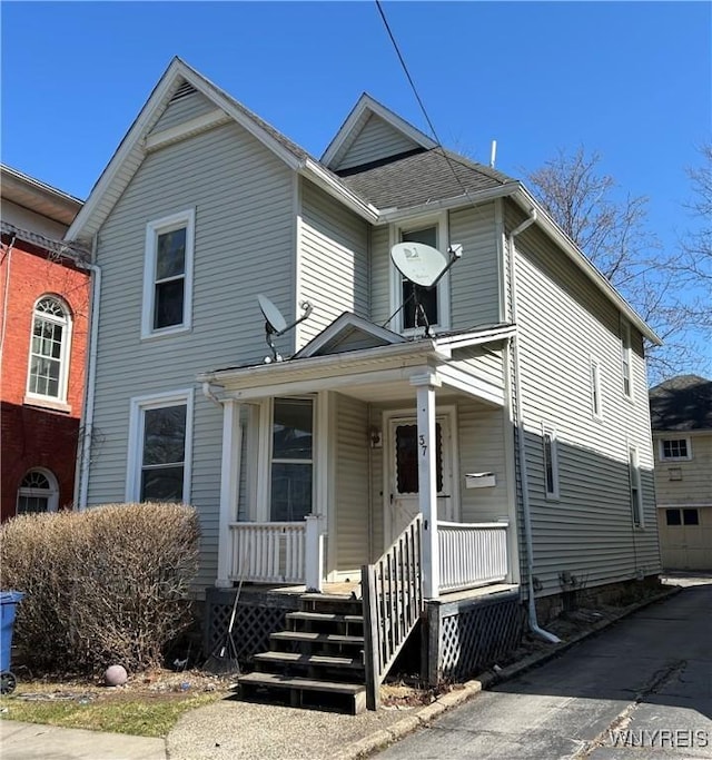 view of front facade with covered porch