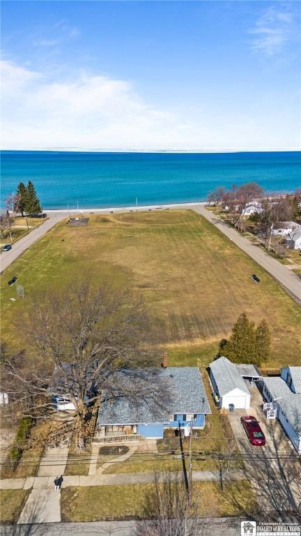 92 E Pine St, Dunkirk-City, NY 14048 - birds eye view of property featuring a water view