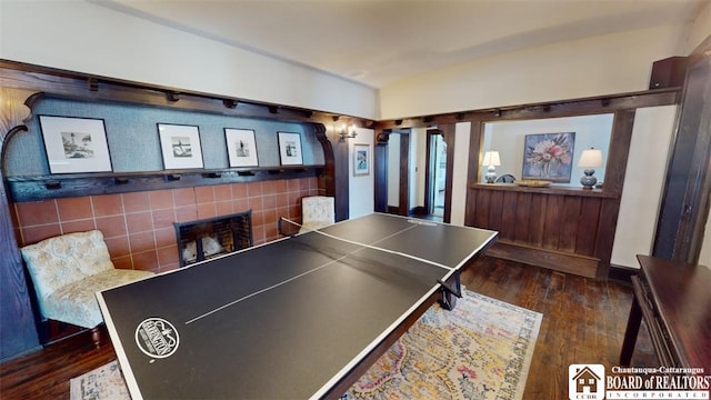 rec room featuring wood finished floors