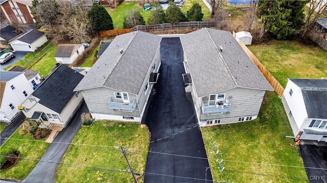 bird's eye view with a residential view