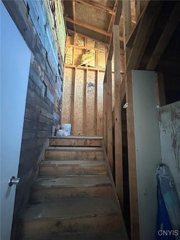 140 Riverside Dr, Utica, NY 13502 - view of staircase