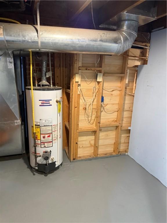 507 W Hudson St, Elmira-City, NY 14904 - utilities featuring heating unit and gas water heater