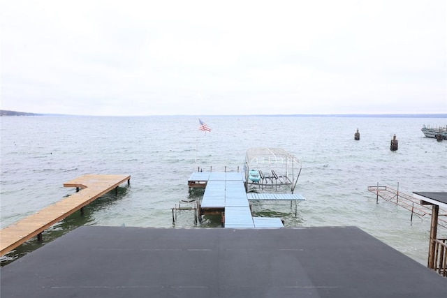 view of dock featuring a water view