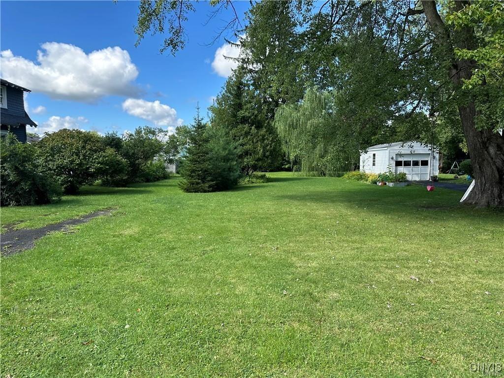 115 Gertrude St, Cicero, NY 13212