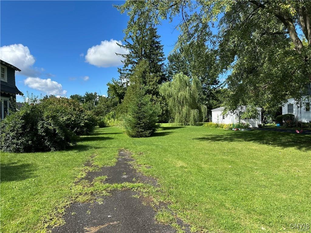 115 Gertrude St, Cicero, NY 13212
