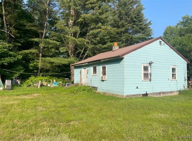 411 Emmonsburg Rd, Salisbury, NY 13454 - view of side of property with a yard