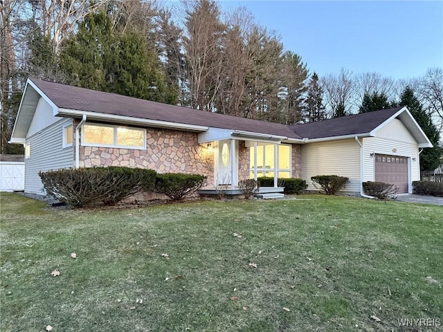 327 Hillside Dr, Whitestown, NY 13424 - photo 1
