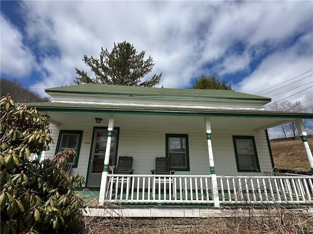 1114 Bull Run Rd, Middletown, NY 12455 - view of front facade with covered porch