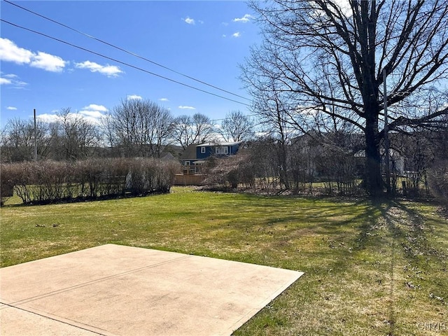 view of yard with a patio area