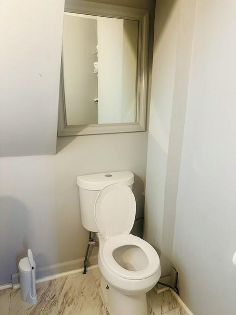 344 Tremont St, Rochester, NY 14608 - half bath featuring toilet and baseboards