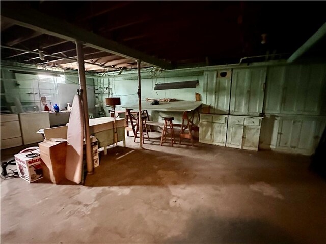 174 N Bennett St, Bradford-City, PA 16701 - unfinished basement featuring washing machine and clothes dryer