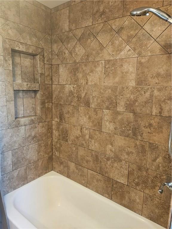 305 State St, Smethport-Borough, PA 16749 - view of full bathroom
