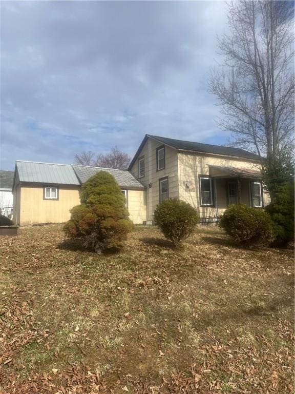 view of property exterior