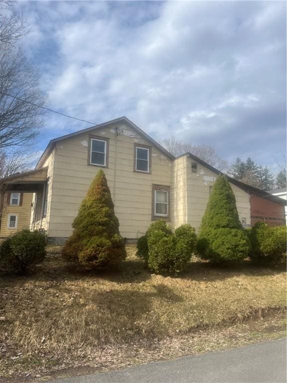 view of side of property
