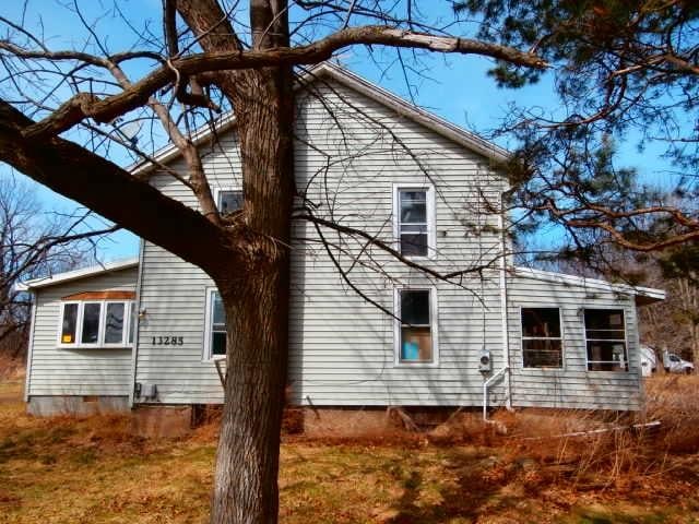view of property exterior