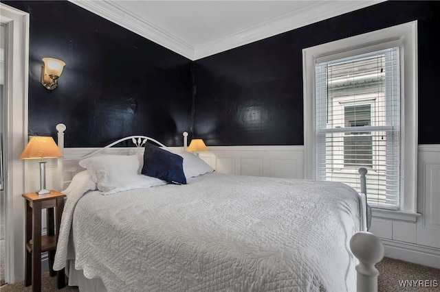 2831 S Park Ave, Lackawanna, NY 14218 - bedroom with ornamental molding