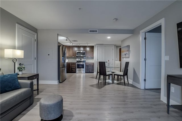 205 Lakeshore Dr Unit 516, Canandaigua-City, NY 14424 - photo 12