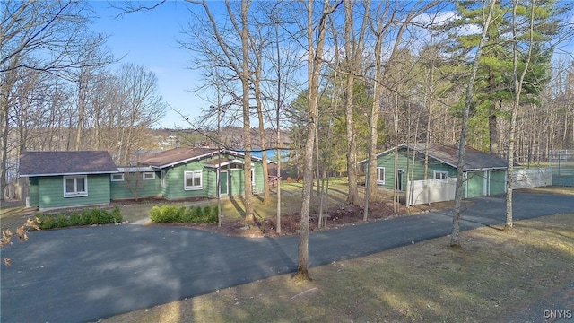 3158 W Lake Rd, Cazenovia, NY 13035 - view of front of property with aphalt driveway