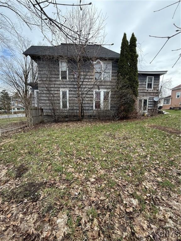 620 Court St, Syracuse, NY 13208 - exterior space with a yard