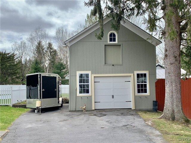 424 White St, Sangerfield, NY 13480 - photo 4