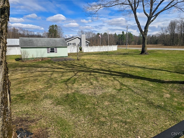 view of yard featuring fence