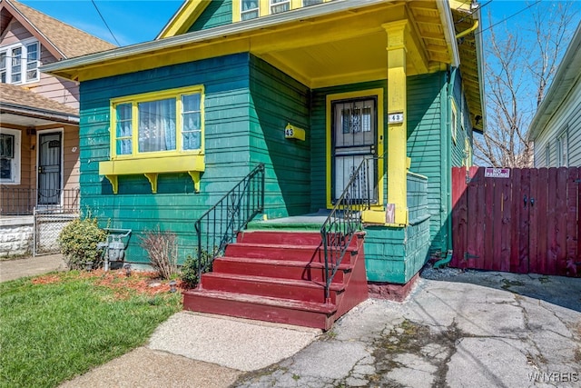 43 Freund St, Buffalo, NY 14211 - entrance to property featuring fence and covered porch
