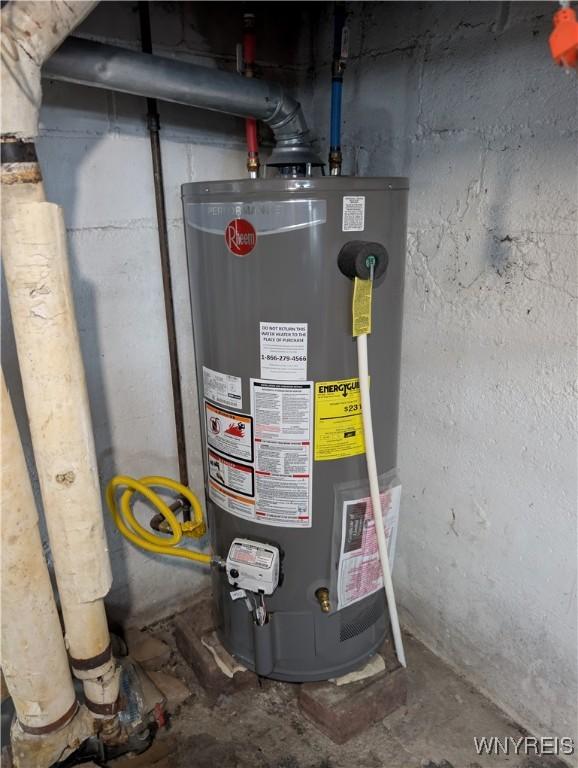 505 Canary St, Dunkirk-City, NY 14048 - utility room featuring gas water heater