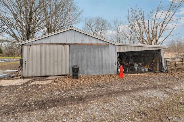 1465 Genesee St, Pembroke, NY 14036 - view of pole building featuring fence