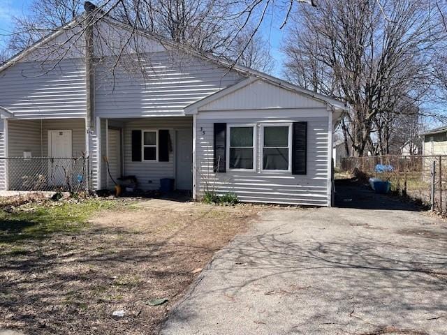 35 Henry St, Rochester, NY 14605 - photo 1